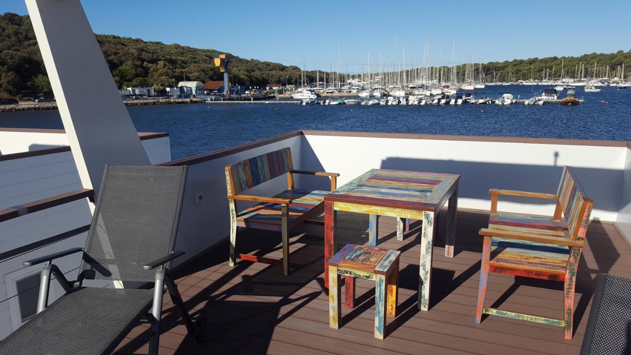 Hotel House Boat - Floating House Sofia Pula Exterior foto